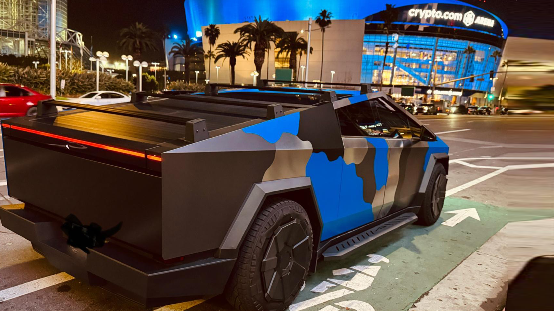 2025 Tesla Cybertruck